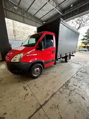 IVECO DAILY 35S14 CHASSI CABINE TURBO INTERCOOLER DIESEL 2P MANUAL IVECO DAILY 35S14 CHASSI CABINE TURBO INTERCOOLER DIESEL 2P MANUAL